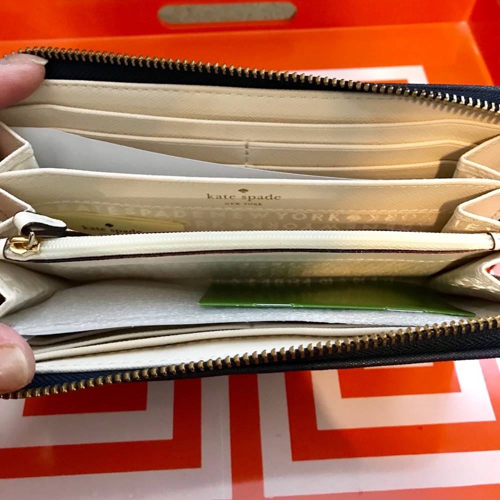 Kate Spade Wallet - Picture 3 of 3